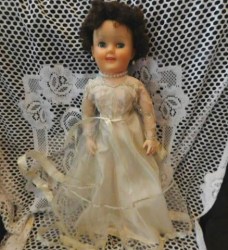 18" UNMARKED VINYLFLEX HIGH HEELED BRIDE DOLL, ORIGINAL BRIDE DRESS, JEWELERY
